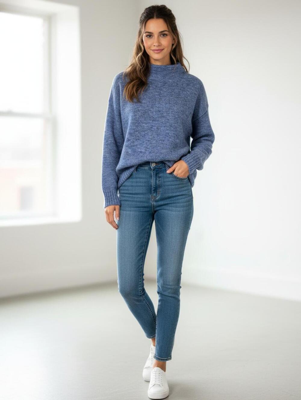 Well Worn Blue Knit Sweater Size Small